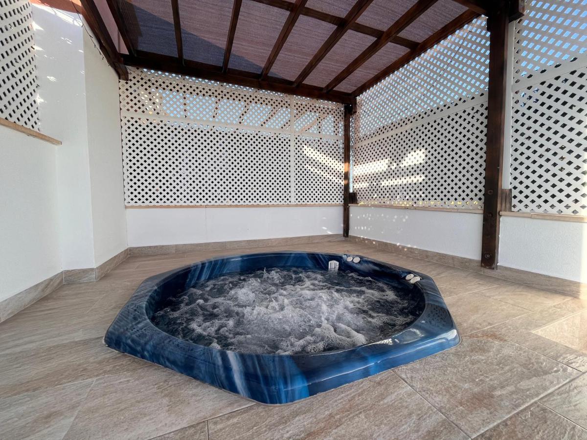 Atico Helena Con Solarium Y Jacuzzi Privado En Laguna Beach Vera Bagian luar foto
