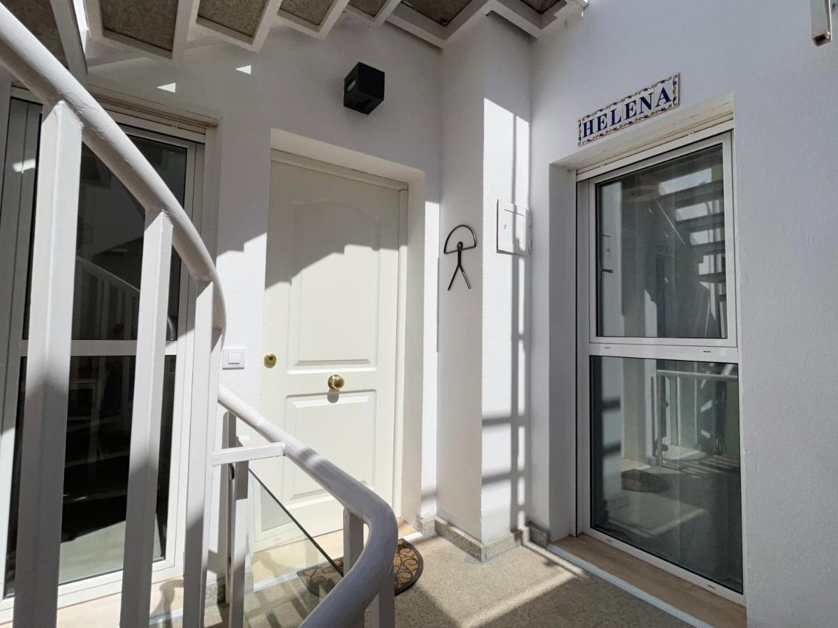 Atico Helena Con Solarium Y Jacuzzi Privado En Laguna Beach Vera Bagian luar foto