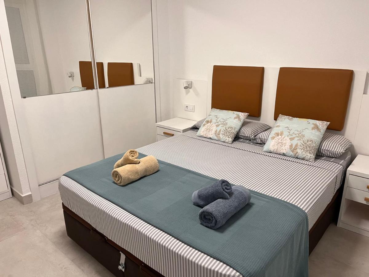 Atico Helena Con Solarium Y Jacuzzi Privado En Laguna Beach Vera Bagian luar foto